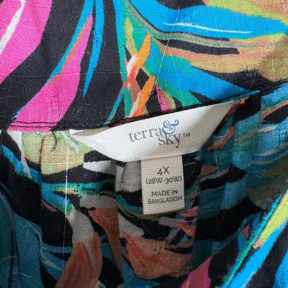 Terra & Sky Black Colorful Tropical Flutter Sleeve Boho Top - Size 4X (28W-30W) - Picture 5 of 7